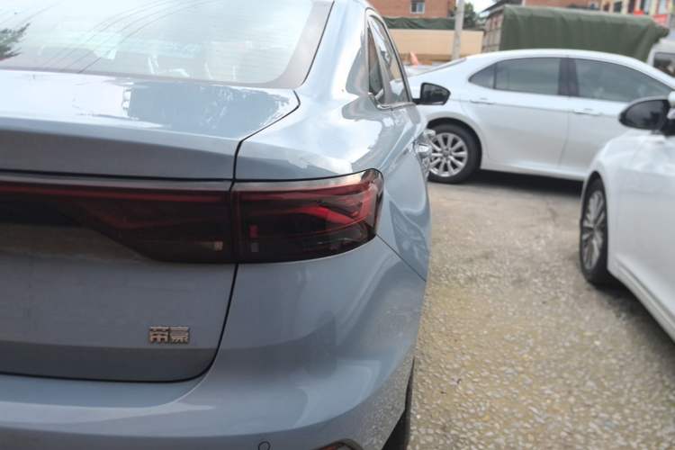 Used Geely Auto Emgrand 2023 4th Generation Champion Edition 1.5L CVT Prestige Model Right Rear Taillight