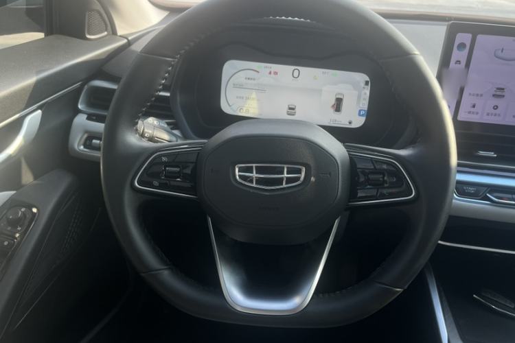 Used Geely Auto Emgrand 2023 4th Generation Champion Edition 1.5L CVT Flagship Model Steering Wheel