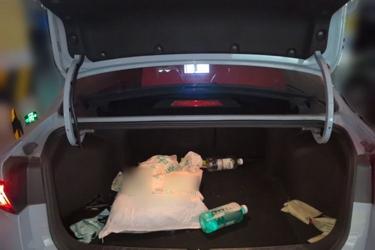 Used Geely Auto Emgrand 2023 4th Generation Champion Edition 1.5L CVT Flagship Model Trunk