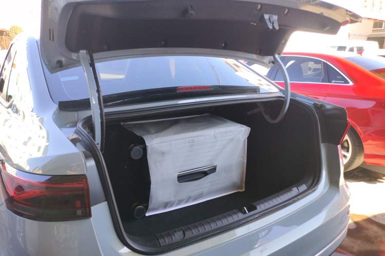 Used Geely Auto Emgrand 2023 4th Generation Champion Edition 1.5L CVT Luxury Model Trunk