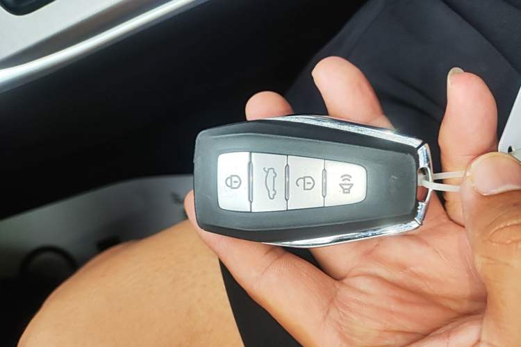 Used Geely Auto Emgrand 2023 4th Generation Champion Edition 1.5L CVT Luxury Model Vehicle Key