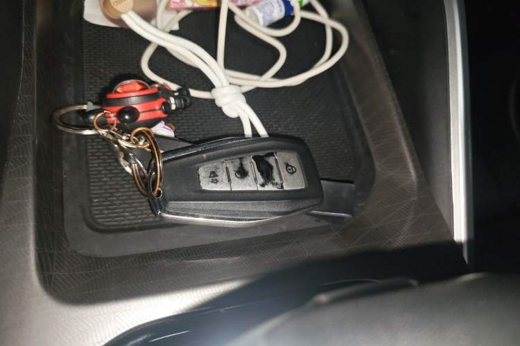 Used Geely Auto Emgrand 2023 4th Generation Champion Edition 1.5L CVT Prestige Model Vehicle Key