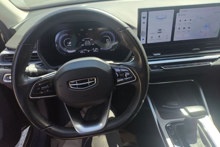 Used Geely Auto Emgrand 2023 4th Generation Champion Edition 1.5L CVT Luxury Model Center Console