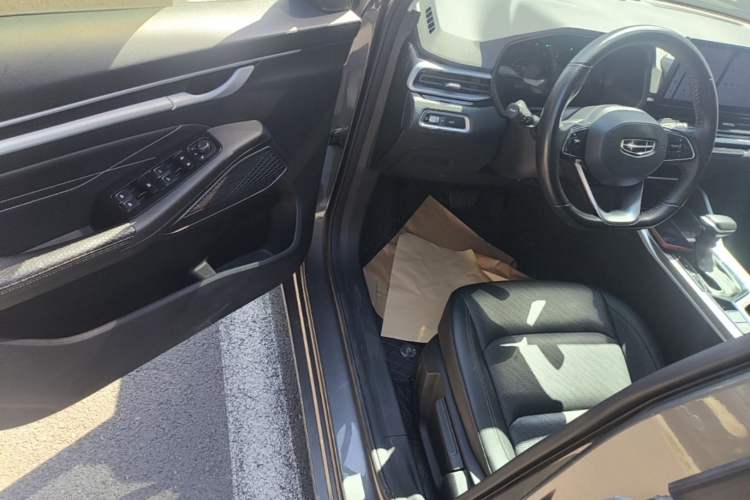 Used Geely Auto Emgrand 2023 4th Generation Champion Edition 1.5L CVT Luxury Model Driver Seat