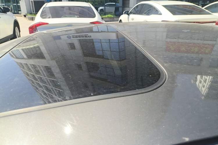 Used Geely Auto Emgrand 2023 4th Generation Champion Edition 1.5L CVT Luxury Model Roof