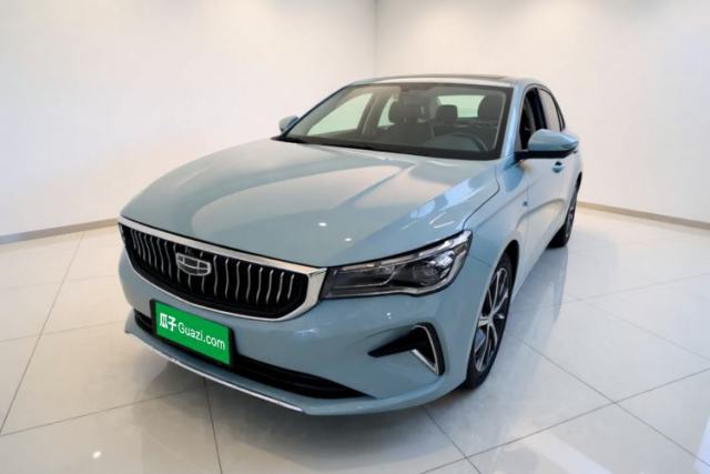 Ojetý Geely Auto Emgrand 2023 4th Generation Champion Edition 1.5L CVT Prestige Model