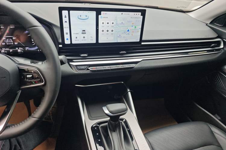 Used Geely Auto Emgrand 2023 4th Generation Champion Edition 1.5L CVT Prestige Model Audio And AC Panel