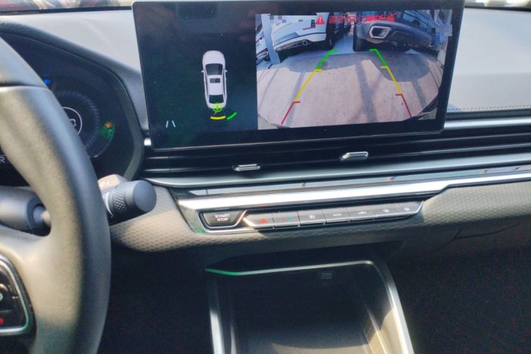 Used Geely Auto Emgrand 2023 4th Generation Champion Edition 1.5L CVT Luxury Model Audio And AC Panel