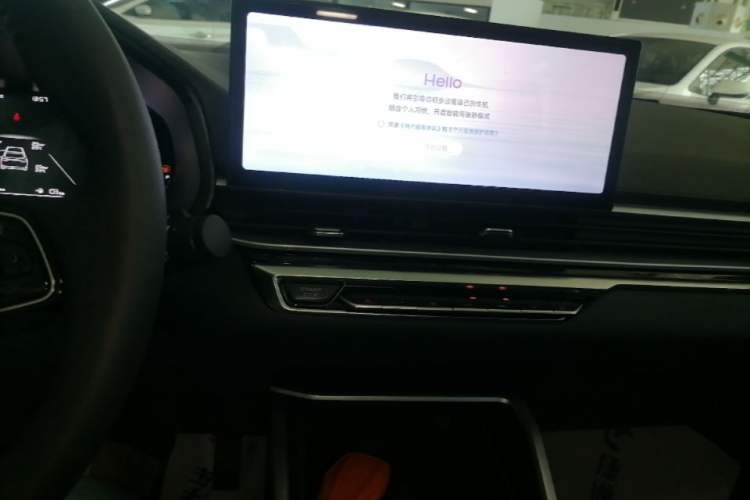 Used Geely Auto Emgrand 2023 4th Generation Champion Edition 1.5L CVT Prestige Model Audio And AC Panel