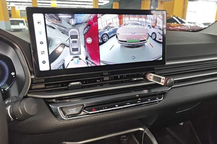 Used Geely Auto Emgrand 2023 4th Generation Champion Edition 1.5L CVT Prestige Model Audio And AC Panel