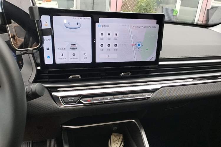 Used Geely Auto Emgrand 2023 4th Generation Champion Edition 1.5L CVT Prestige Model Audio And AC Panel