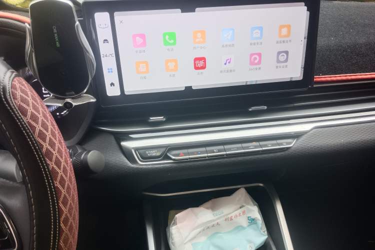Used Geely Auto Emgrand 2023 4th Generation Champion Edition 1.5L CVT Prestige Model Audio And AC Panel