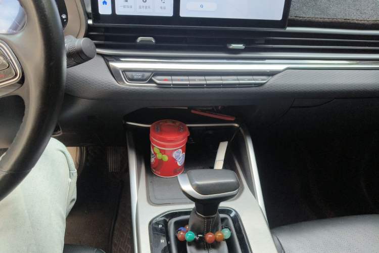 Used Geely Auto Emgrand 2023 4th Generation Champion Edition 1.5L CVT Luxury Model Audio And AC Panel