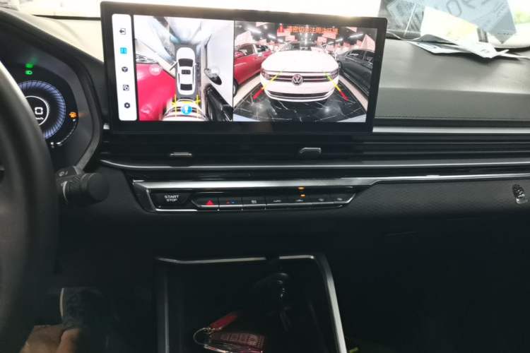 Used Geely Auto Emgrand 2023 4th Generation Champion Edition 1.5L CVT Prestige Model Audio And AC Panel