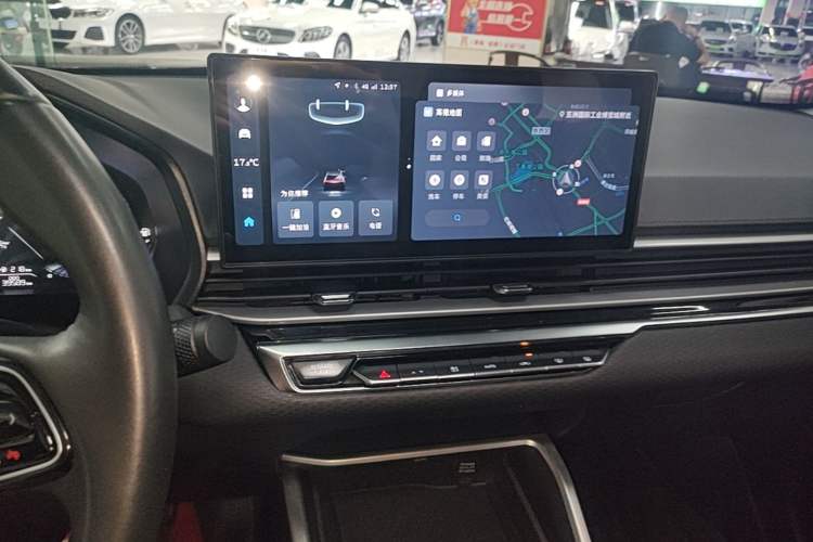 Used Geely Auto Emgrand 2023 4th Generation Champion Edition 1.5L CVT Luxury Model Audio And AC Panel