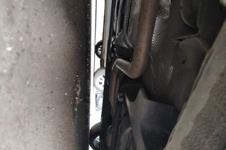 Used Geely Auto Emgrand 2023 4th Generation Champion Edition 1.5L CVT Prestige Model Chassis Rear Right