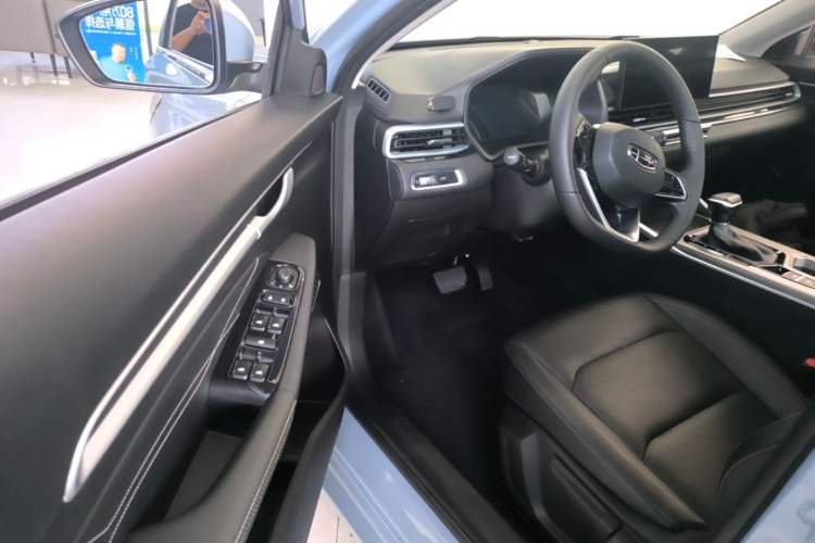 Used Geely Auto Emgrand 2023 4th Generation Champion Edition 1.5L CVT Prestige Model Driver Seat