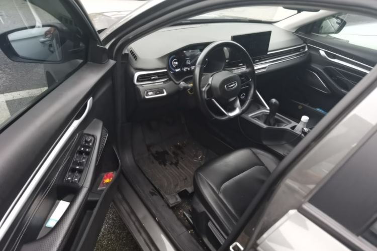 Used Geely Auto Emgrand 2023 4th Generation Champion Edition 1.5L Manual Luxury Model Driver Seat
