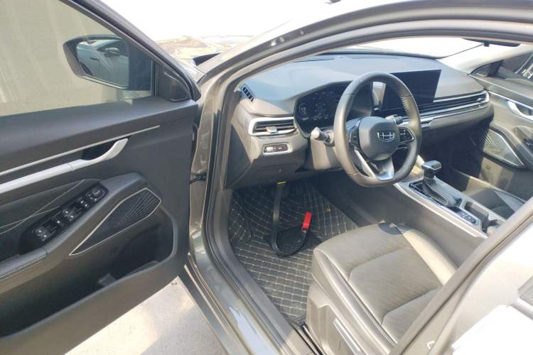 Used Geely Auto Emgrand 2023 4th Generation Champion Edition 1.5L CVT Luxury Model Driver Seat