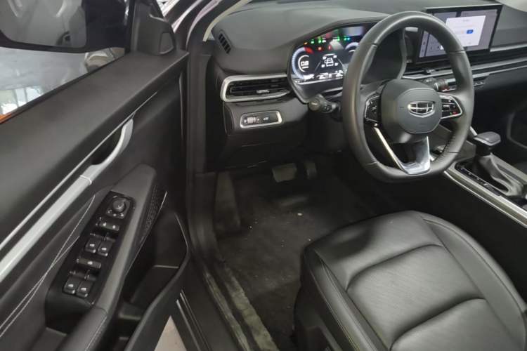 Used Geely Auto Emgrand 2023 4th Generation Champion Edition 1.5L CVT Luxury Model Driver Seat