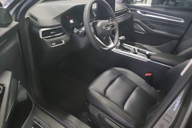 Used Geely Auto Emgrand 2023 4th Generation Champion Edition 1.5L CVT Luxury Model Driver Seat