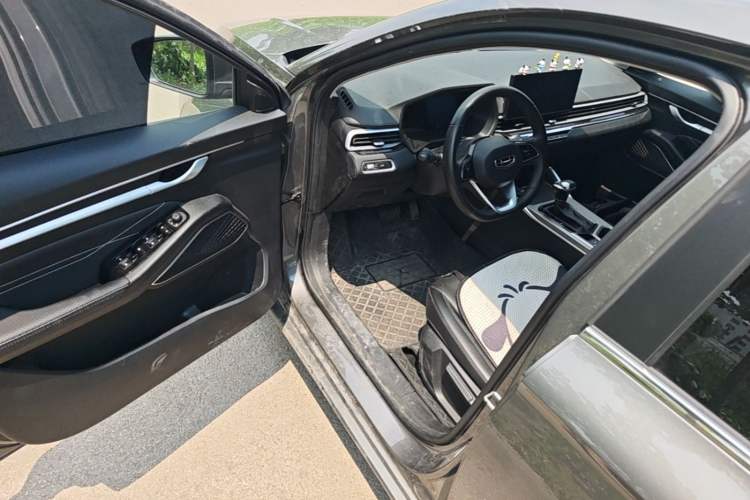 Used Geely Auto Emgrand 2023 4th Generation Champion Edition 1.5L CVT Prestige Model Driver Seat