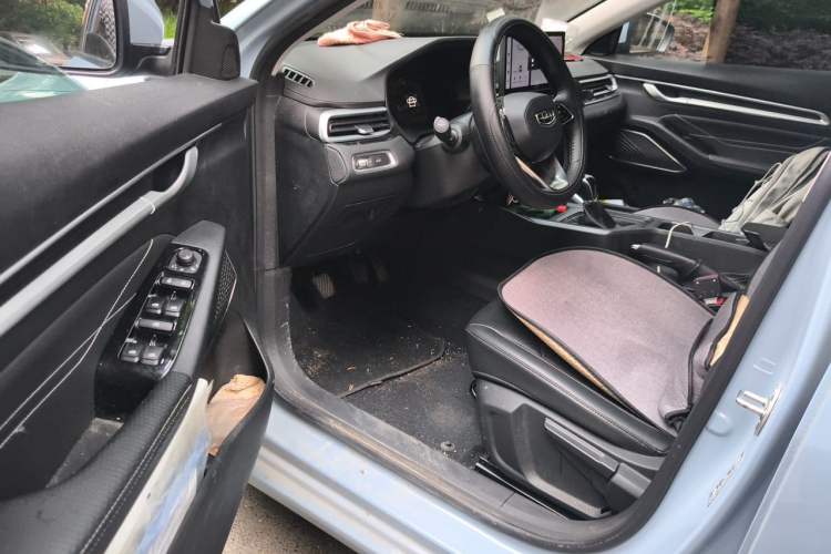 Used Geely Auto Emgrand 2023 4th Generation Champion Edition 1.5L Manual Luxury Model Driver Seat
