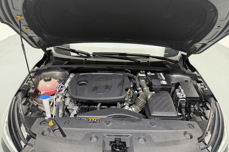 Used Geely Auto Emgrand 2023 4th Generation Champion Edition 1.5L CVT Prestige Model Engine Bay