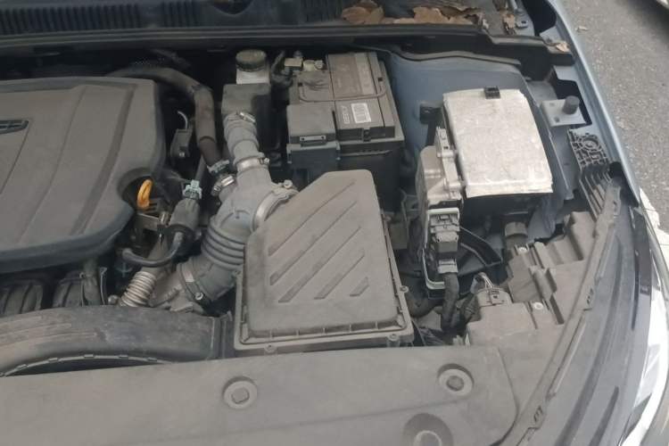 Used Geely Auto Emgrand 2023 4th Generation Champion Edition 1.5L CVT Prestige Model Engine Bay Left