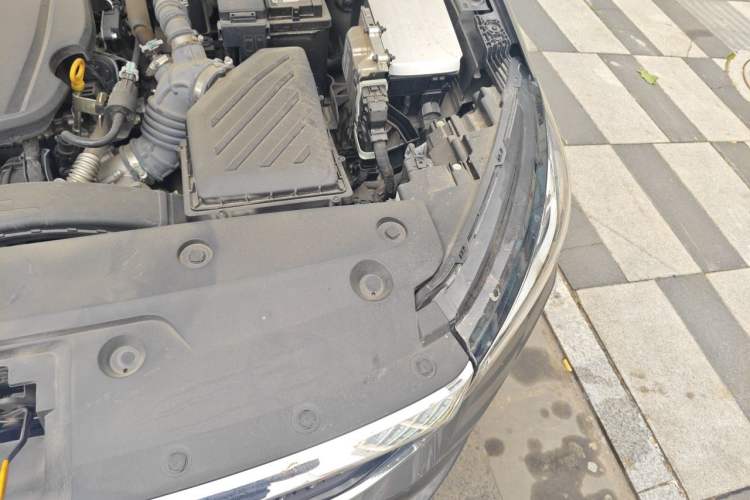Used Geely Auto Emgrand 2023 4th Generation Champion Edition 1.5L CVT Prestige Model Engine Bay Left