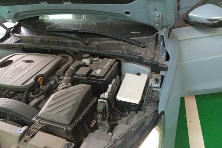 Used Geely Auto Emgrand 2023 4th Generation Champion Edition 1.5L Manual Luxury Model Engine Bay Left