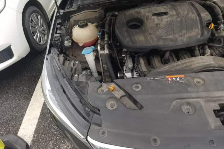 Used Geely Auto Emgrand 2023 4th Generation Champion Edition 1.5L Manual Luxury Model Engine Bay Right