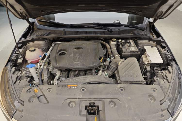 Used Geely Auto Emgrand 2023 4th Generation Champion Edition 1.5L CVT Prestige Model Engine Bay