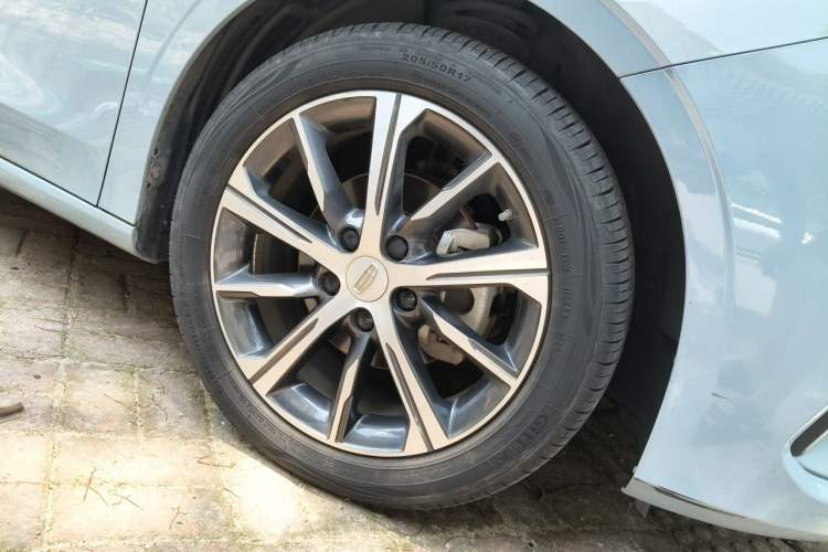 Used Geely Auto Emgrand 2023 4th Generation Champion Edition 1.5L CVT Prestige Model Exterior 1