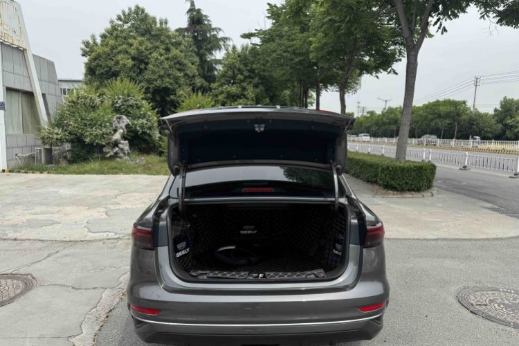 Used Geely Auto Emgrand 2023 4th Generation Champion Edition 1.5L CVT Luxury Model Exterior 11