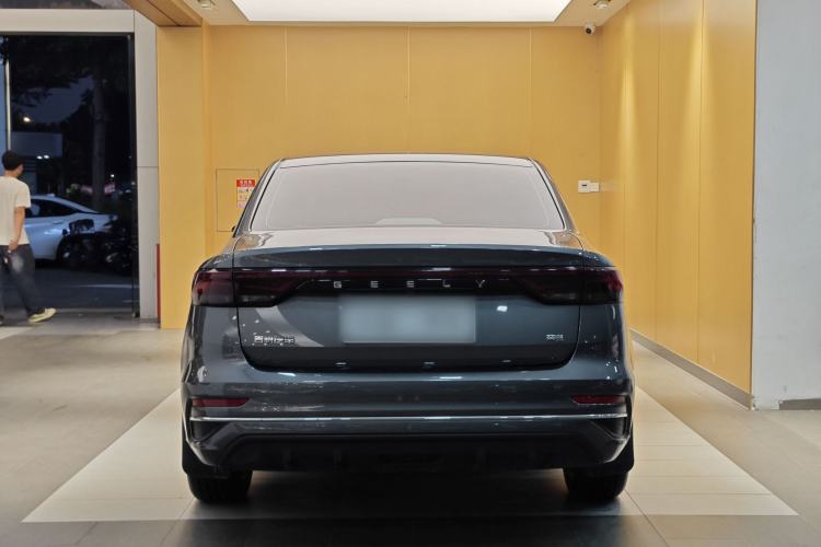 Used Geely Auto Emgrand 2023 4th Generation Champion Edition 1.5L CVT Prestige Model Exterior 3