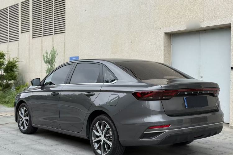 Used Geely Auto Emgrand 2023 4th Generation Champion Edition 1.5L CVT Prestige Model Exterior 4