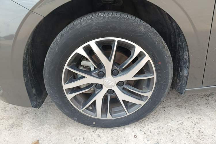 Used Geely Auto Emgrand 2023 4th Generation Champion Edition 1.5L CVT Luxury Model Exterior 4