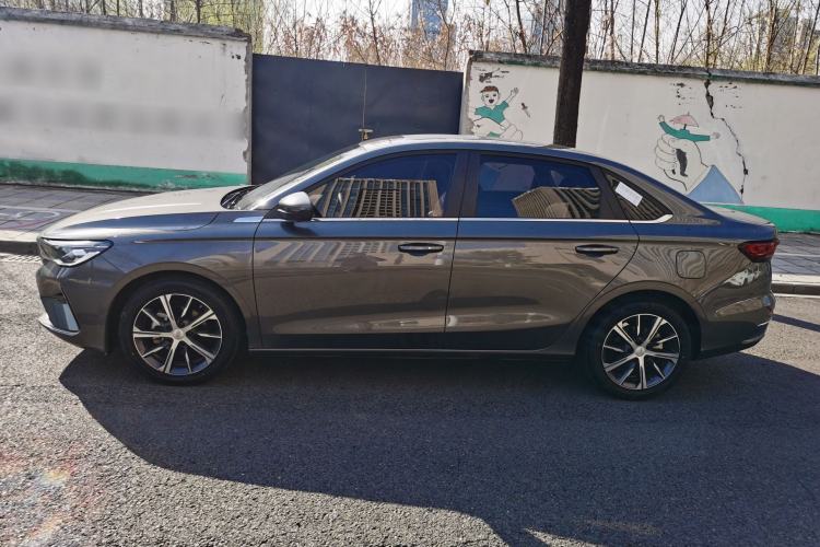 Used Geely Auto Emgrand 2023 4th Generation Champion Edition 1.5L CVT Prestige Model Exterior 4