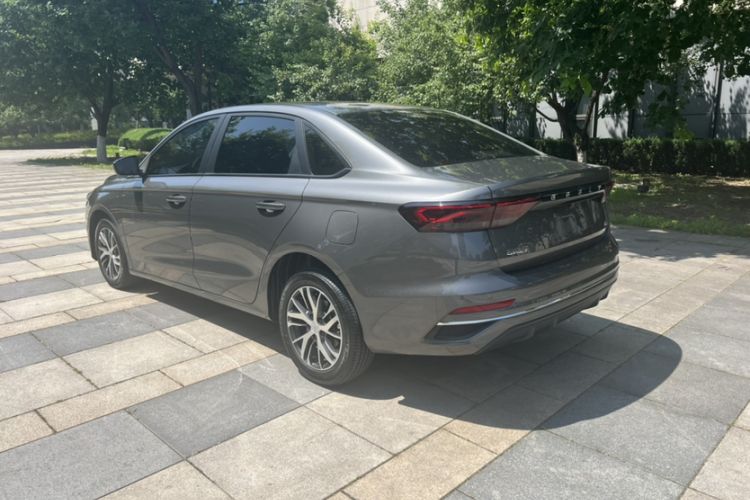 Used Geely Auto Emgrand 2023 4th Generation Champion Edition 1.5L Manual Luxury Model Exterior 4