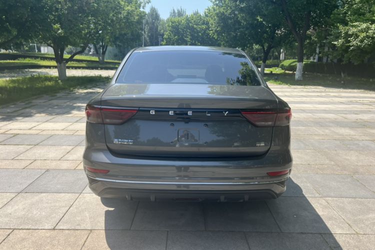 Used Geely Auto Emgrand 2023 4th Generation Champion Edition 1.5L Manual Luxury Model Exterior 5