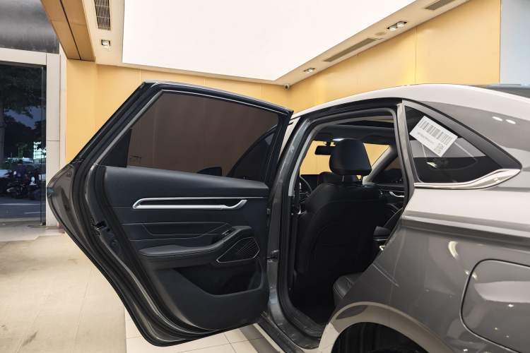 Used Geely Auto Emgrand 2023 4th Generation Champion Edition 1.5L CVT Prestige Model Exterior 6