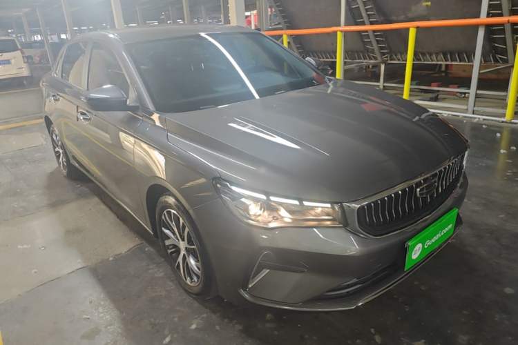Used Geely Auto Emgrand 2023 4th Generation Champion Edition 1.5L CVT Luxury Model Front Right 45 Deg