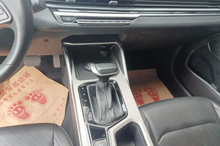 Used Geely Auto Emgrand 2023 4th Generation Champion Edition 1.5L CVT Luxury Model Gear Lever