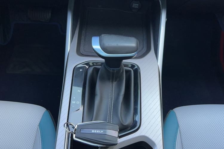 Used Geely Auto Emgrand 2023 4th Generation Champion Edition 1.5L CVT Flagship Model Gear Lever