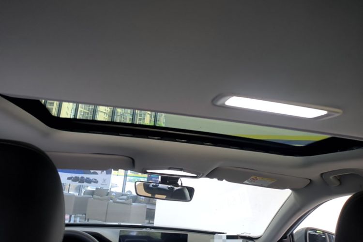 Used Geely Auto Emgrand 2023 4th Generation Champion Edition 1.5L CVT Prestige Model Headliner