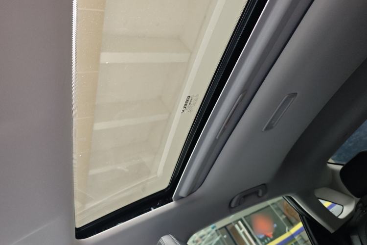 Used Geely Auto Emgrand 2023 4th Generation Champion Edition 1.5L CVT Prestige Model Headliner