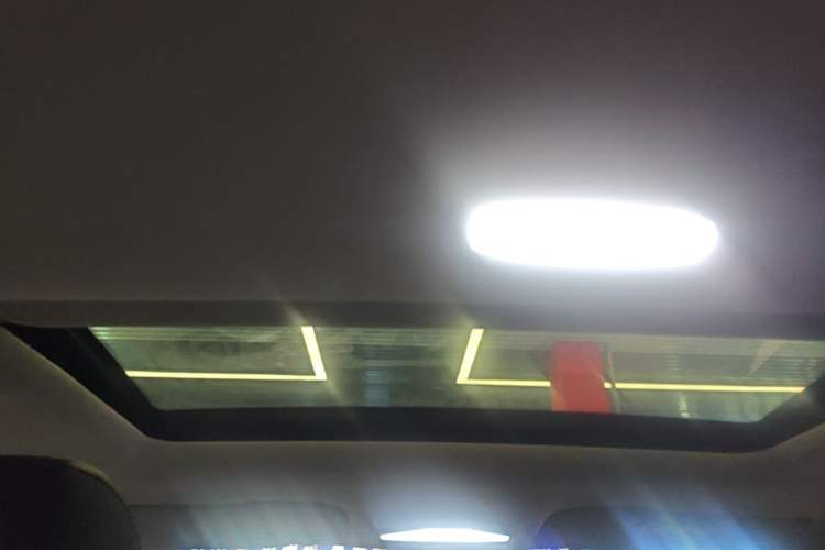 Used Geely Auto Emgrand 2023 4th Generation Champion Edition 1.5L CVT Prestige Model Headliner
