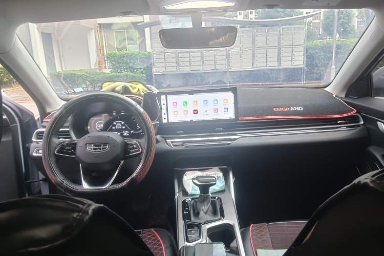 Used Geely Auto Emgrand 2023 4th Generation Champion Edition 1.5L CVT Prestige Model Headliner