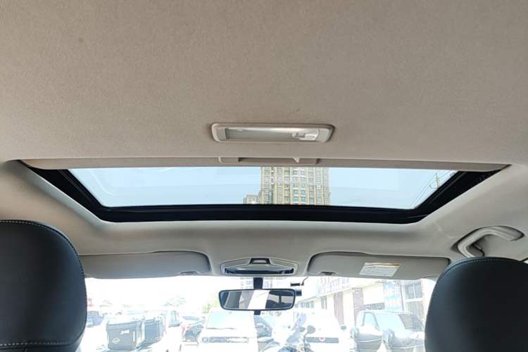 Used Geely Auto Emgrand 2023 4th Generation Champion Edition 1.5L CVT Prestige Model Headliner